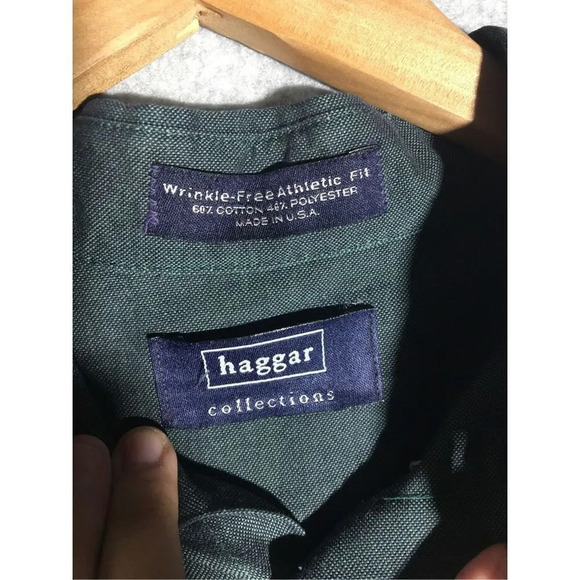 Mens Haggar Button Down Shirt Wrinkle Free Athletic Fit Dark Green Blue Casual - Picture 2 of 4